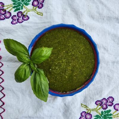 Italian-Style Pesto (Traditional)